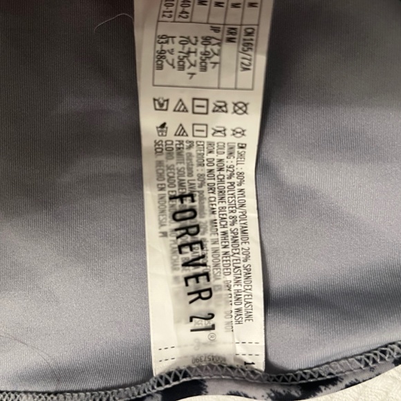 New bikini - Picture 2 of 3